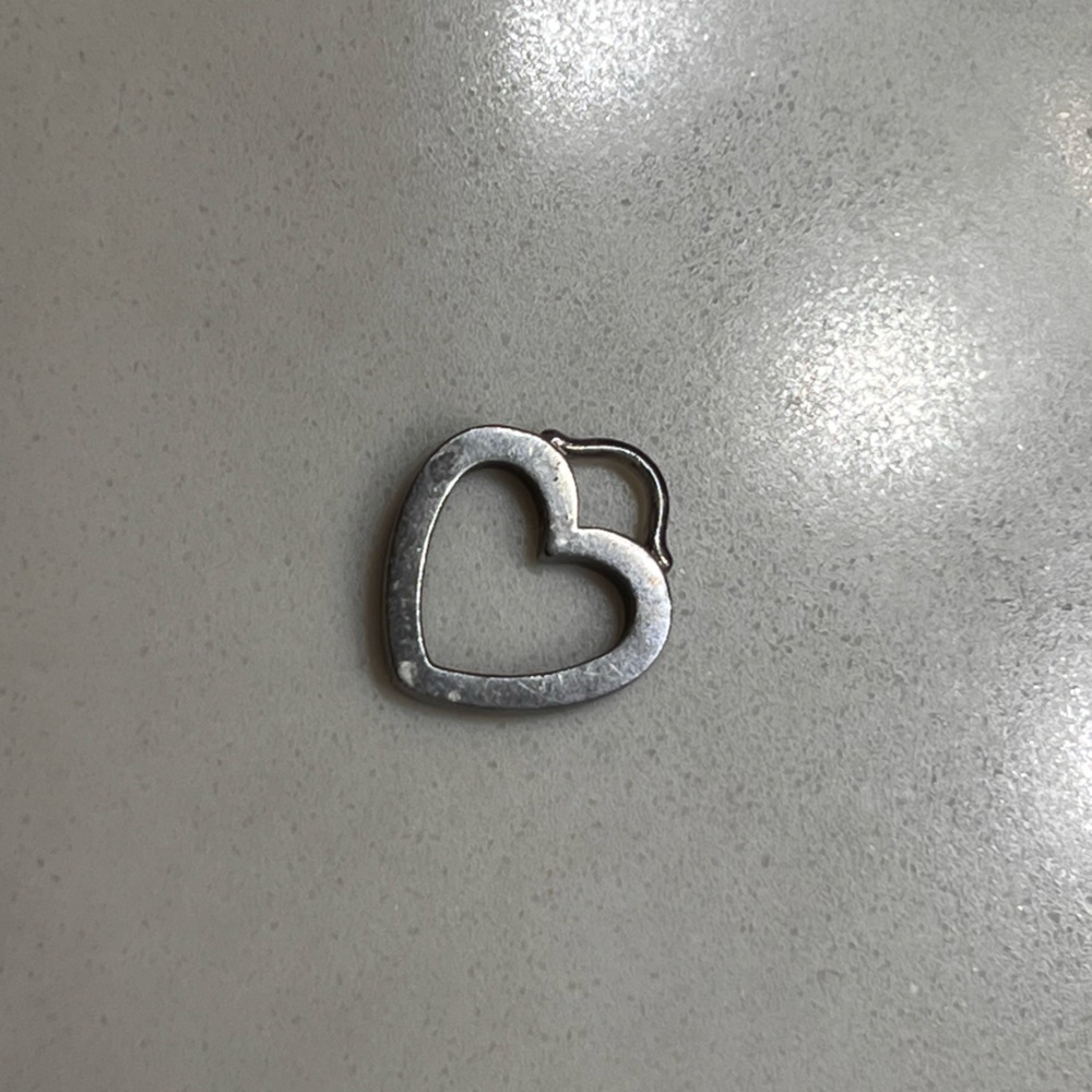 🌟SOLD🌟 Tiffany & Co sterling silver heart pendant
